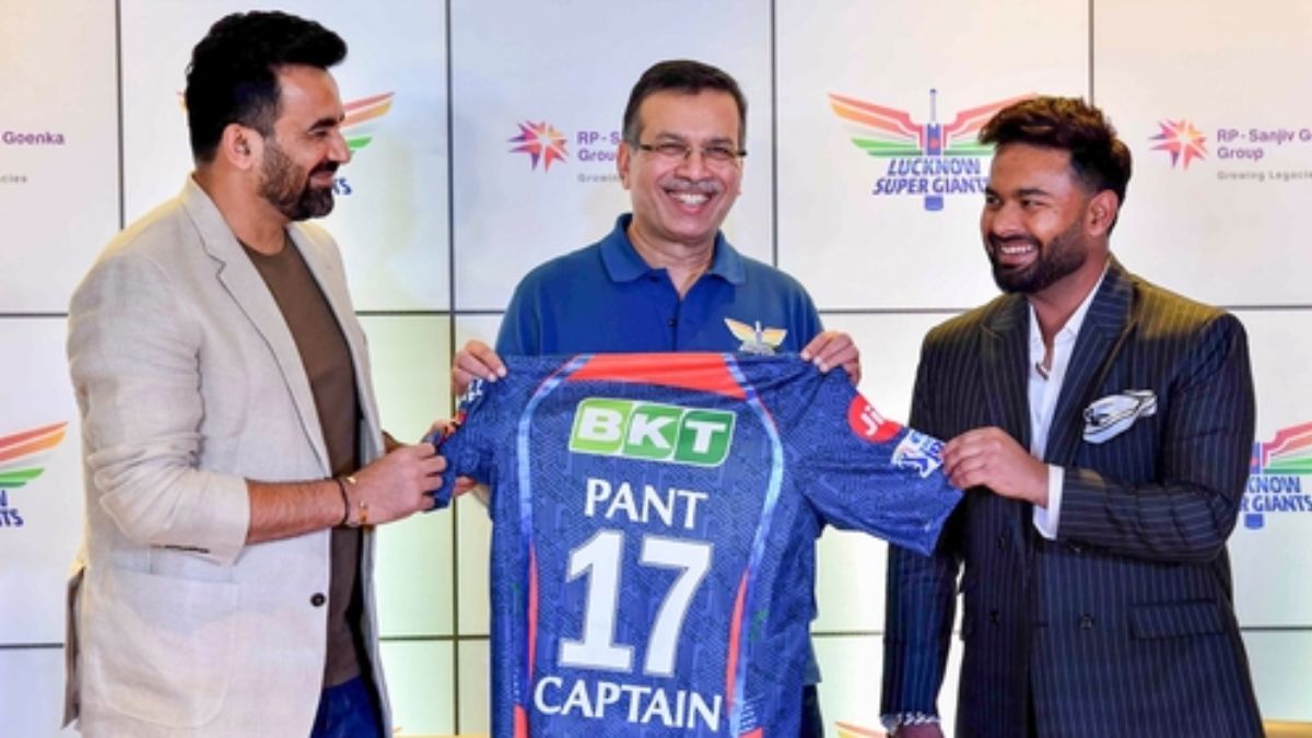 rishabh pant with sanjiv goenka