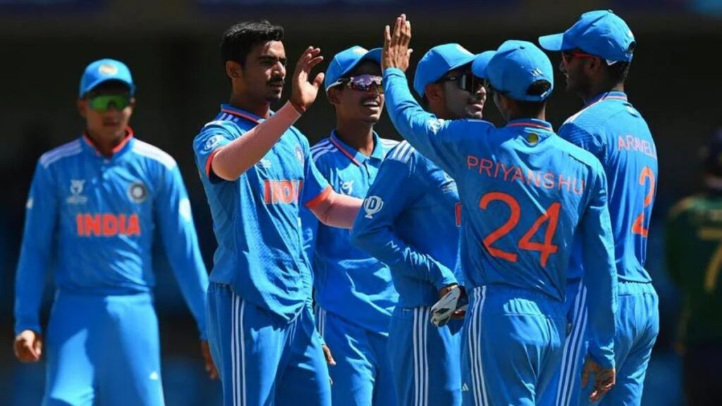 इंग्लैंड के खिलाफ वनडे सीरीज के लिए भी हो गया टीम इंडिया का चयन, एक भी शादीशुदा खिलाड़ी को नही मिली जगह 2 Team India has been selected for the ODI series against England, not a single married player got a place