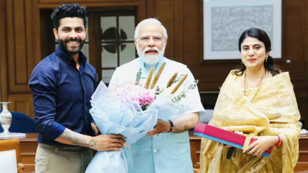 पीएम मोदी का बहुत करीबी है टीम इंडिया का ये स्टार खिलाड़ी, चाहकर भी गंभीर नहीं कर पाएंगे इंग्लैंड दौरे से बाहर 2 This star player of Team India is very close to PM Modi, Gambhir will not be able to exclude him from England tour even if he wants to