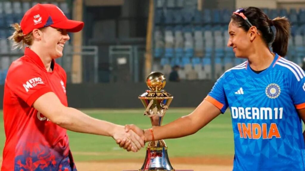 इंडिया-इंग्लैंड टी20 मुकाबले के लिए बोर्ड ने किया टीम का ऐलान, दल में शामिल किए गए महज 12 खिलाड़ी 2 The board announced the team for the India-England T20 match, only 12 players were included in the team