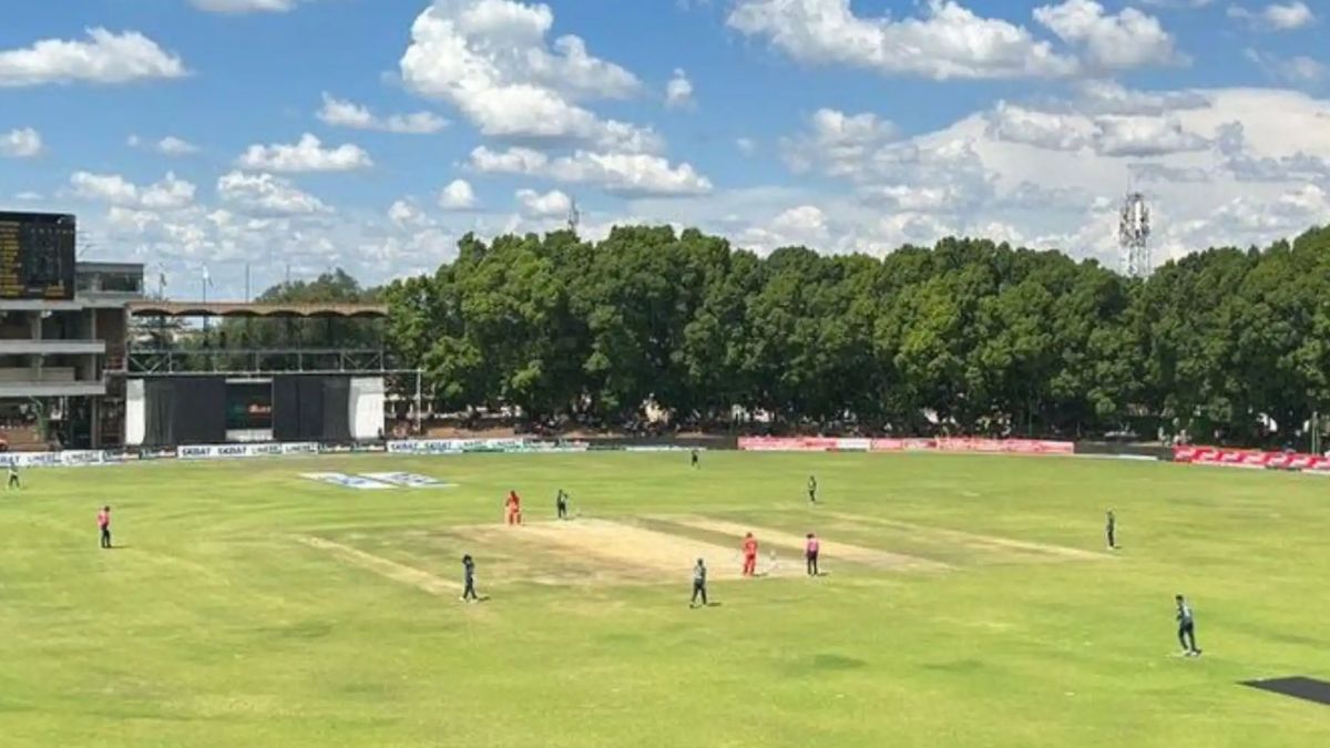 6,6,6,6,6..,' Sharmaji's son did wonders, made the bowlers cry by hitting a double century with 28 sixes