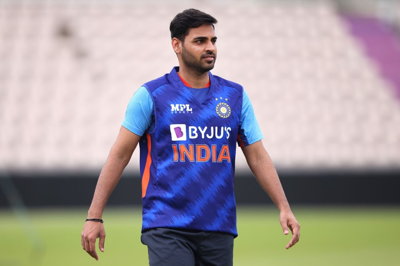 6,4,4,4,4,6..... UP टी20 लीग में नौसिखिए बल्लेबाज ने Bhuvneshwar Kumar की कर दी कुटाई, उनकी 6 बॉल पर जड़ी लगातार बाउंड्री