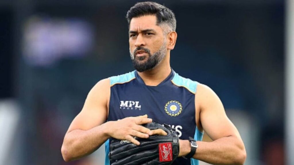 Team India में अब एक साथ दिखेगी Dhoni-Gambhir की जोड़ी, एक हेड कोच तो दूसरा मेंटोर, 2027 World Cup तक साथ करेंगे काम 2 Dhoni-Gambhir duo will now be seen together in Team India, one as head coach and the other as mentor, will work together till 2027 World Cup