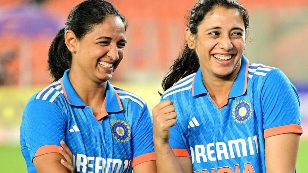 Harmanpreet Kaur and Smriti Mandhana