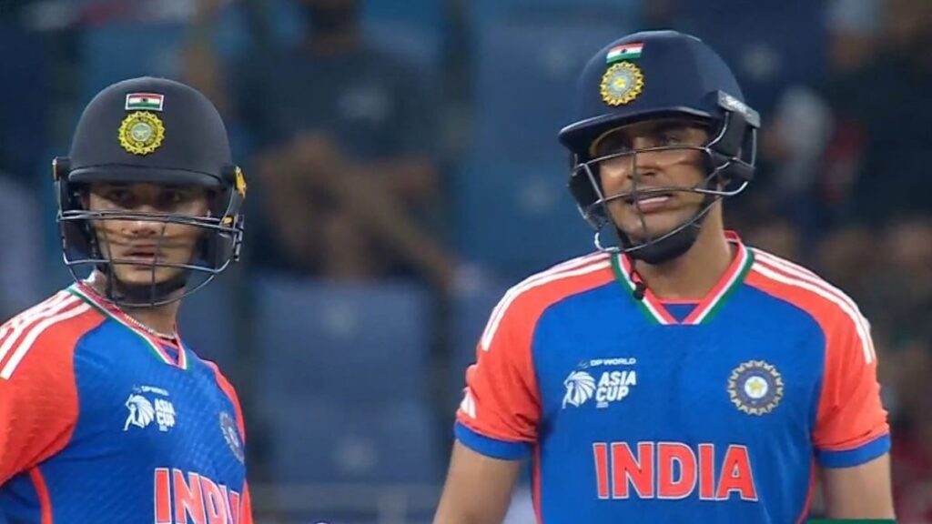 Watch: "रुक तुझे बताता हूँ....", Ind vs Pak मैच के बीच अभिषेक-गिल से भिड़े शाहीन, वीडियो हुआ वायरल 2 Watch: "Wait, I'll tell you...." Shaheen clashes with Abhishek and Gill during Ind vs Pak match, video goes viral