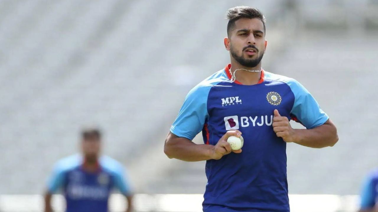 Team India के अभ्यास सत्र के दौरान उमरान मलिक 