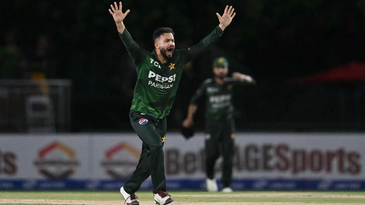 Team India को Pakistan के सिर्फ इस खिलाड़ी से रहना होगा सावधान, बल्लेबाजी-गेंदबाजी दोनों से पलट देता है मैच