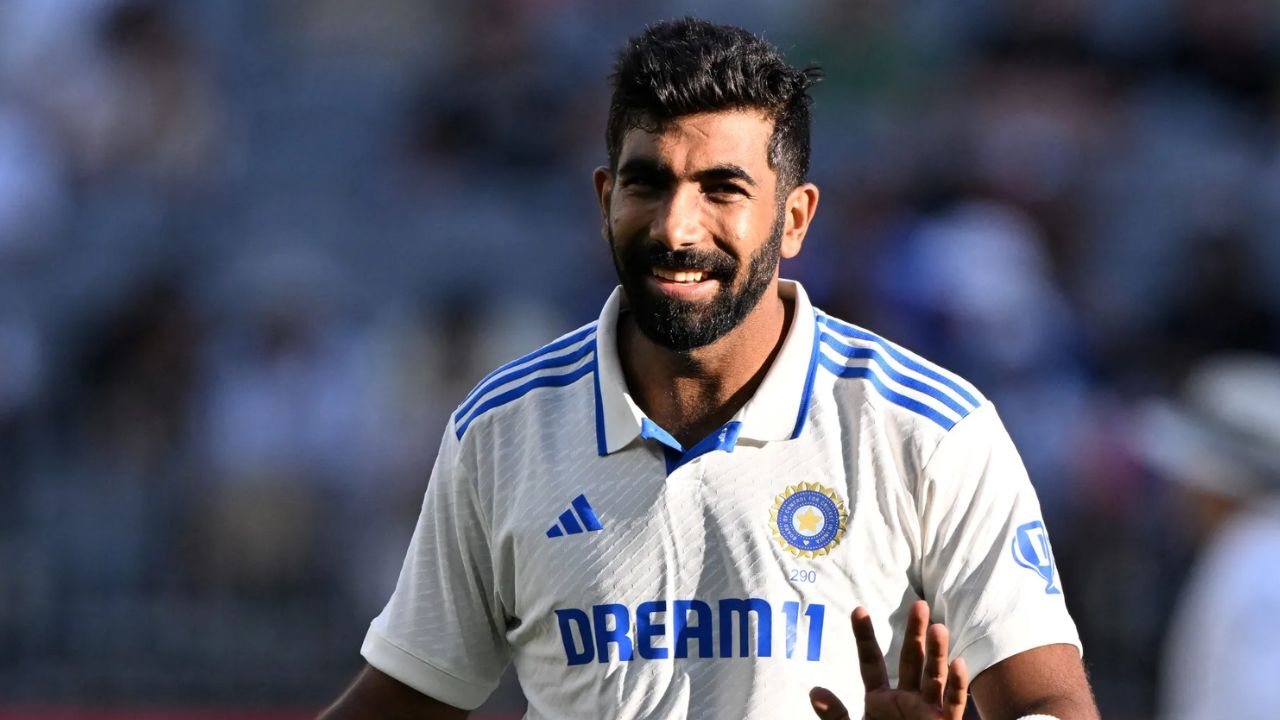 West Indies टेस्ट सीरीज से Jasprit Bumrah बाहर, इस वजह से नहीं खेलेंगे मैच, ये खिलाड़ी करेगा रिप्लेस