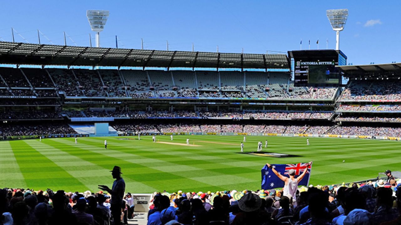 4,4,4,4,4,4,4..... क्रीज पर खूंटा गाड़ के बैठ गया Australia का ये बल्लेबाज, 437 रन की खतरनाक पारी खेलने के बाद हुआ OUT