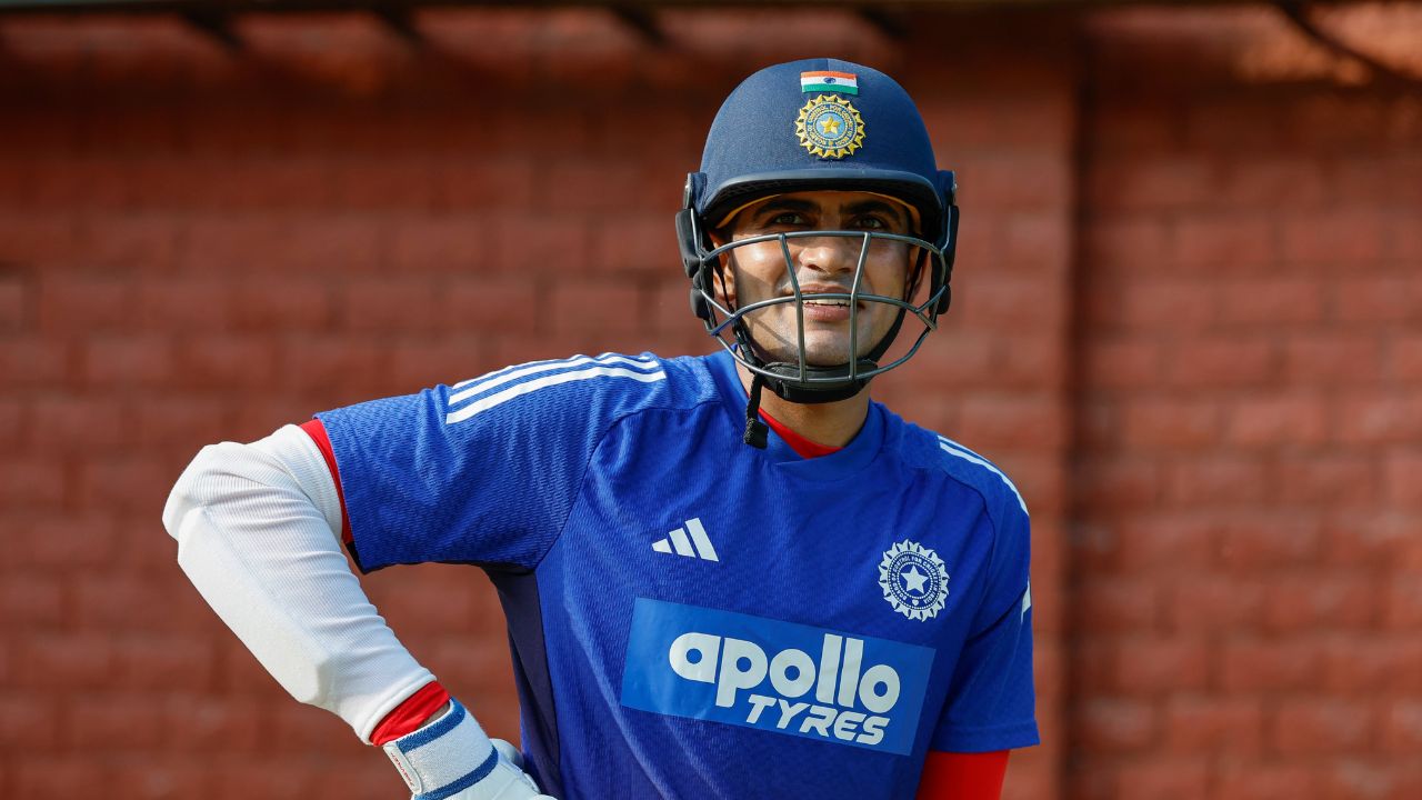 Delhi Test से पहले अभ्यास सत्र के दौरान शुभमन गिल 