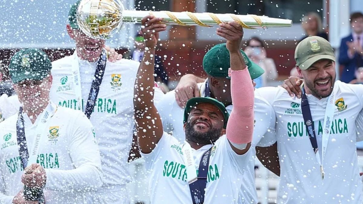 साउथ अफ्रीका टेस्ट सीरीज के लिए 16 सदस्यीय टीम इंडिया हुई फाइनल, शमी, ईशान-पृथ्वी समेत 5 खिलाड़ियों की वापसी 2 Team India Squad For South Africa Test Series