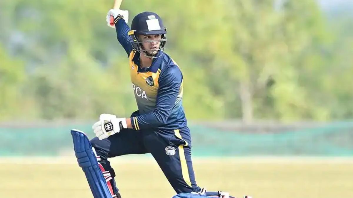 6,6,6,6,6,6,6..... अभिषेक शर्मा का धमाका, 42 गेंदों पर शतक जड़कर मचाई सनसनी, विरोधी हुए पस्त 2 Abhishek Sharma