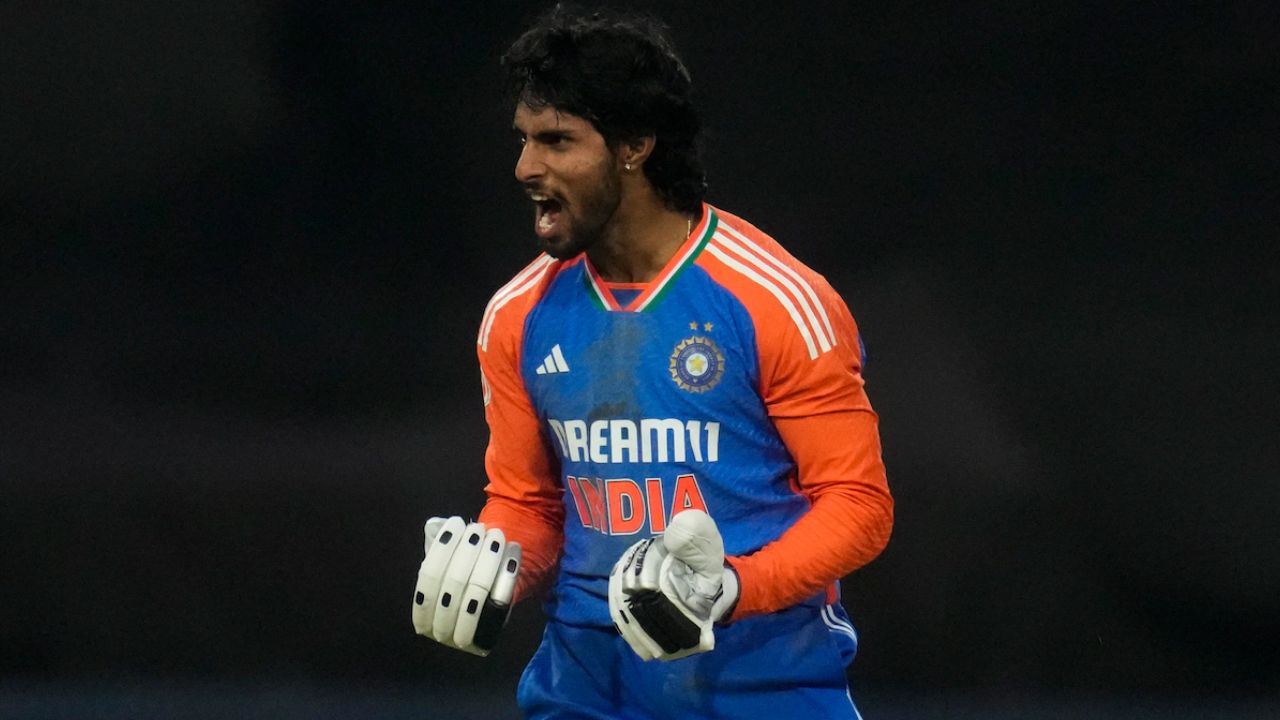 अफ्रीका वनडे सीरीज के लिए मिथुन मन्हास ने चुने भारत के नए कप्तान-उपकप्तान, 22 साल का खिलाड़ी कैप्टन, 28 साल का वाइसकैप्टन 2 अफ्रीका वनडे सीरीज के लिए मिथुन मन्हास ने चुने India के नए कप्तान-उपकप्तान, 22 साल का खिलाड़ी कैप्टन, 28 साल का वाइसकैप्टन