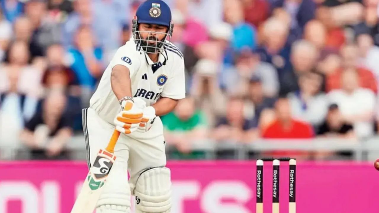 ऋषभ पंत फिर हुए बुरी तरह चोटिल, साउथ अफ्रीका टेस्ट सीरीज कर सकते हैं मिस 2 Rishabh Pant फिर हुए बुरी तरह चोटिल, साउथ अफ्रीका टेस्ट सीरीज कर सकते हैं मिस