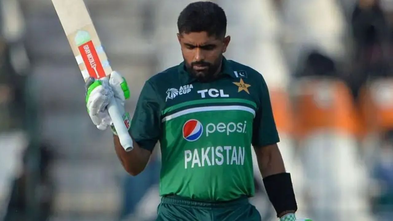 6,4,4,4,4,4,4……फैंस का इंतजार हुआ पूरा, लम्बे समय बाद Babar Azam ने वनडे में खेली 151 रनों की पारी