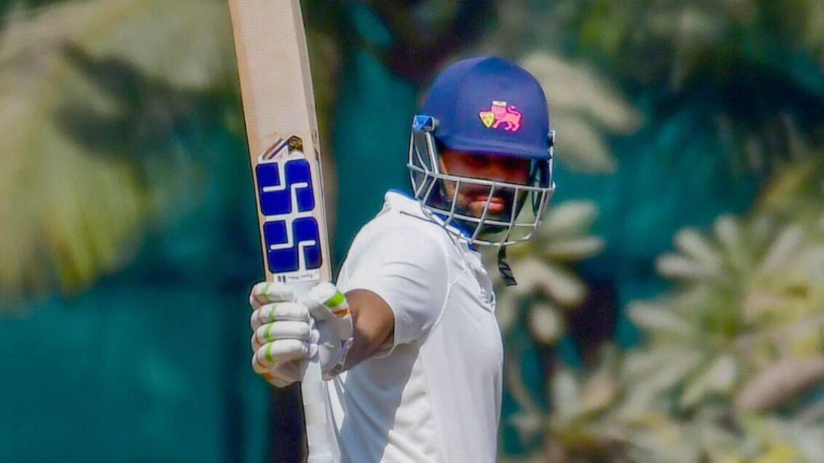 6,6,4,4,4,4,4,4…. सूर्यकुमार यादव का रणजी में तहलका, ठोका दोहरा शतक, मैदान के चारो तरफ जड़े चौके-छक्के 2 Suryakumar Yadav 200