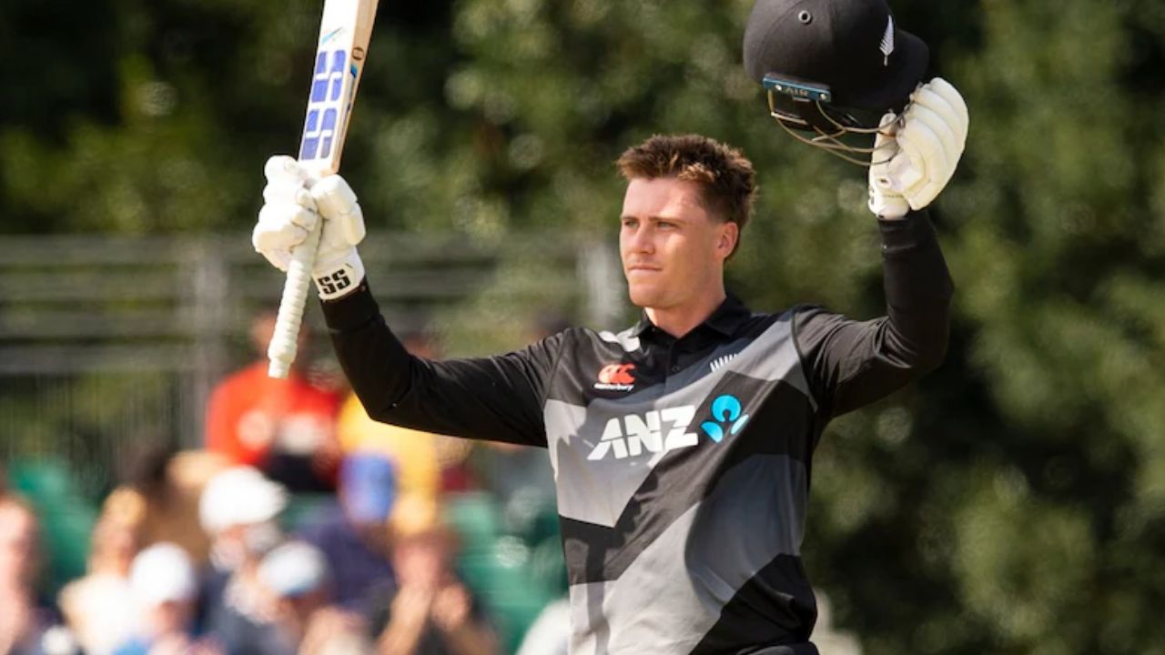 शाहरुख खान ने गड़ाई इस कीवी खिलाड़ी पर नजर, ऑक्शन में 40 करोड़ तक लुटाने को तैयार 2 Shah Rukh Khan ने गड़ाई इस कीवी खिलाड़ी पर नजर, ऑक्शन में 40 करोड़ तक लुटाने को तैयार