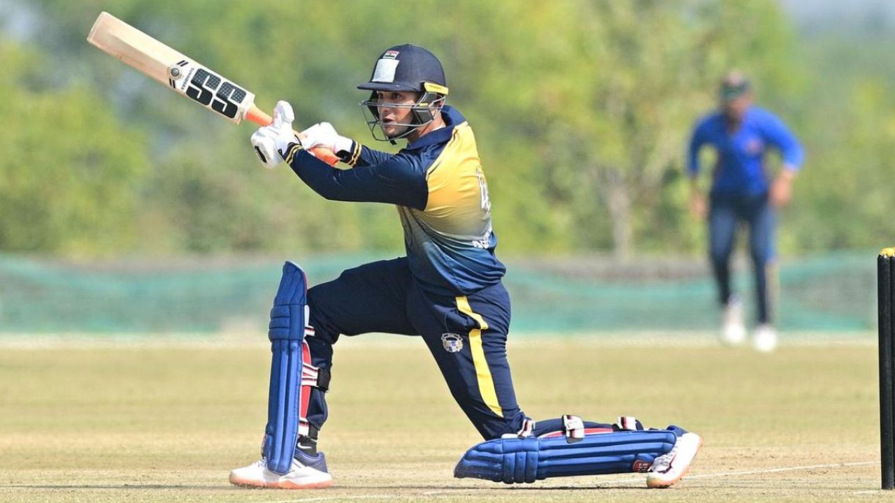 6,6,6,6,6,6,6,6.....अभिषेक शर्मा ने मचाया कोहराम, सैयद मुश्ताक अली ट्रॉफी में 32 बॉल पर ठोका शतक, जड़े कुल 148 रन में 32 बॉल पर ठोका शतक, जड़े कुल 148 रन