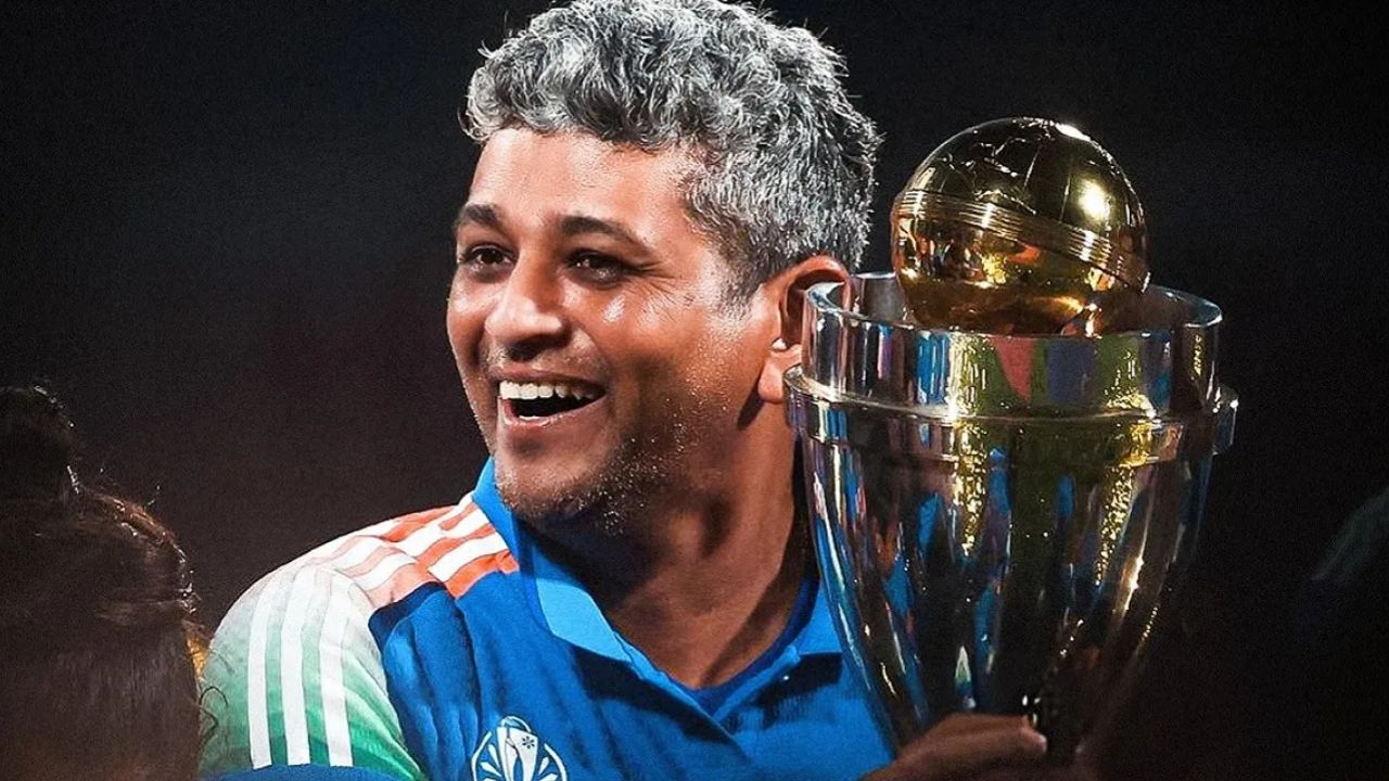 2026 टी20 वर्ल्ड कप के लिए टीम इंडिया के हेड कोच का नाम हुआ तय, गंभीर के जिगरी दोस्त को जिम्मेदारी 3 2026 टी20 वर्ल्ड कप के लिए Team India के हेड कोच का नाम हुआ तय, गंभीर के जिगरी दोस्त को जिम्मेदारी