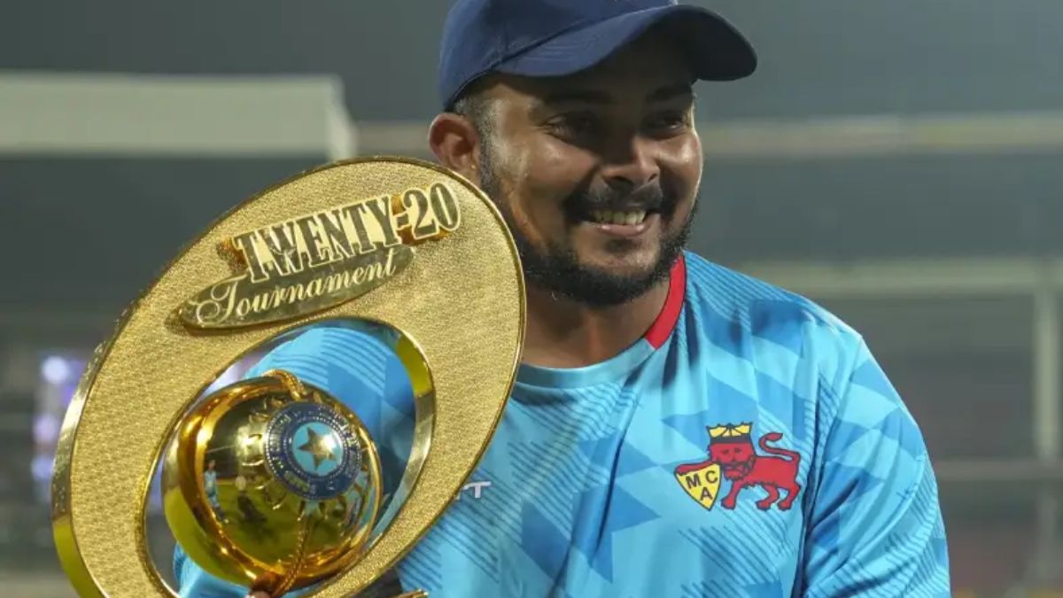 पृथ्वी शॉ बने महाराष्ट्र के नए कप्तान, ऋतुराज गायकवाड़ की जगह संभालेंगे अब टीम की कमान 2 Prithvi Shaw becomes the new captain of Maharashtra, replacing Ruturaj Gaikwad.