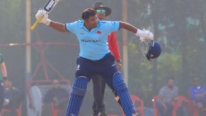 6,6,6,6,6,6.... Sarfaraz Khan smashed a century off 47 balls for Mumbai in Syed Mushtaq, hitting 8 fours and 7 sixes.