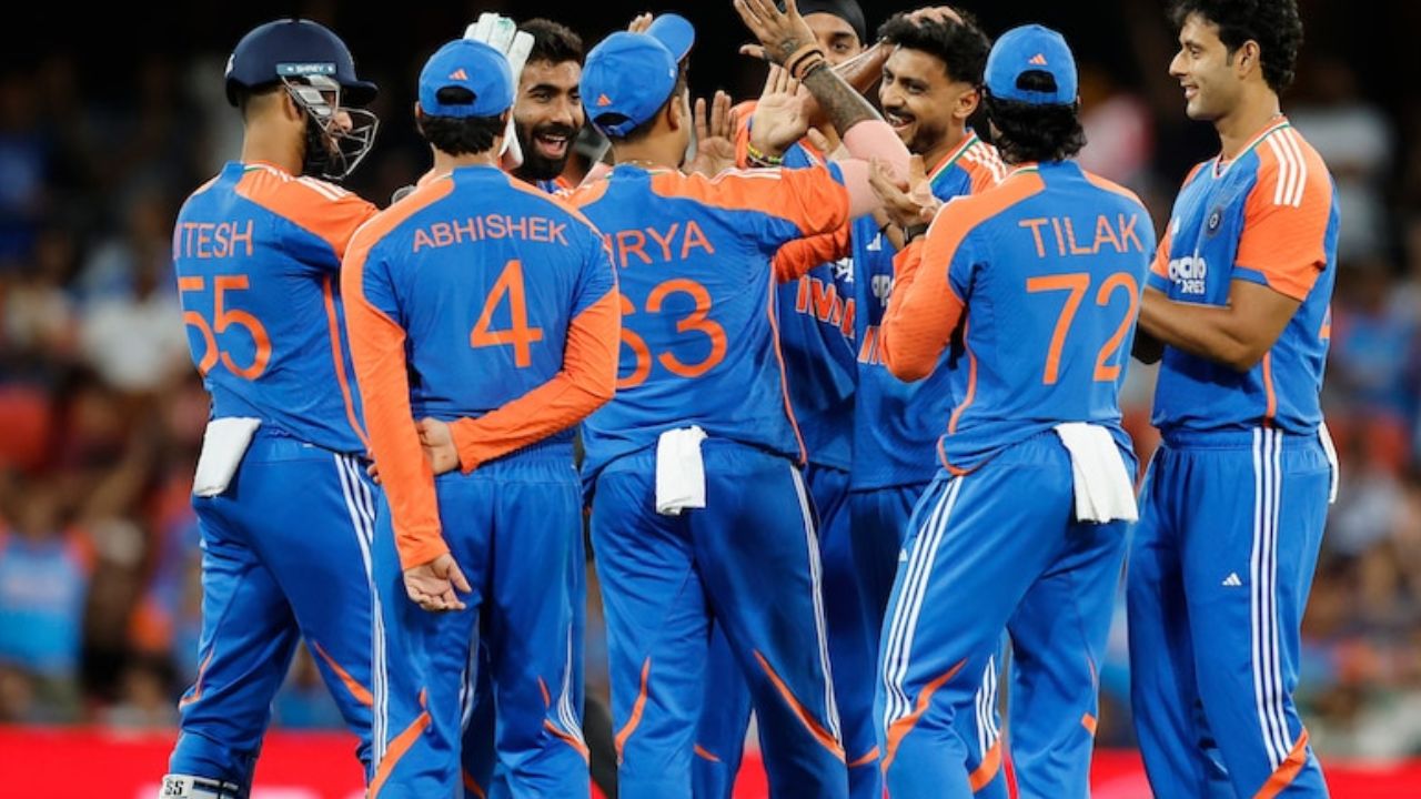 T20 सीरीज में इन 3 भारतीय खिलाड़ियों को मौका मिलना लग रहा मुश्किल, पिलाना पड़ सकता साथी खिलाड़ियों को सिर्फ पानी 2 T20 सीरीज में इन 3 भारतीय खिलाड़ियों को मौका मिलना लग रहा मुश्किल, पिलाना पड़ सकता साथी खिलाड़ियों को सिर्फ पानी