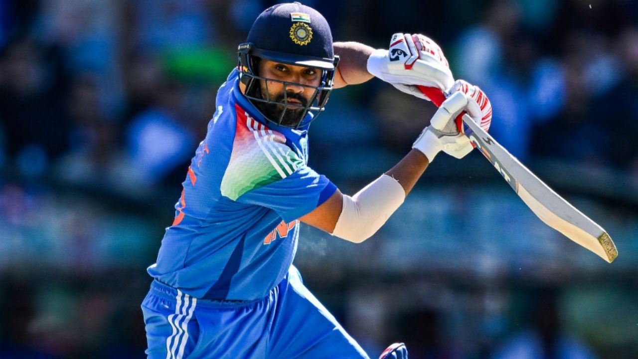 रोहित शर्मा या विराट कोहली? कौन है ODI क्रिकेट का सर्वश्रेष्ठ खिलाड़ी, ये आंकड़े कर रहे सबकुछ बयां 2 रोहित शर्मा या विराट कोहली? कौन है ODI क्रिकेट का सर्वश्रेष्ठ खिलाड़ी, ये आंकड़े कर रहे सबकुछ बयां