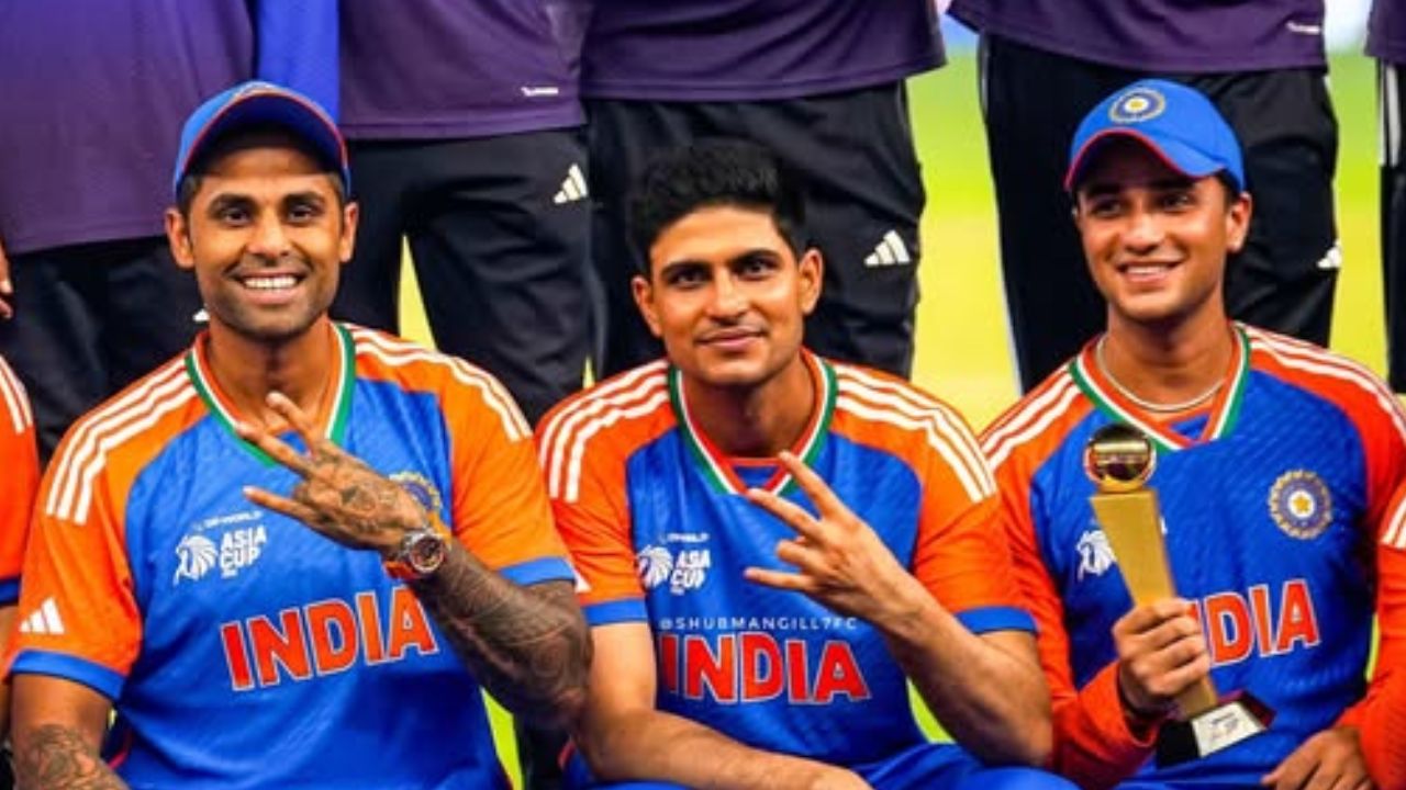 कप्तान सूर्यकुमार यादव ने किया कंफर्म, बताया कौन होंगे टी20 वर्ल्ड कप तक अब भारत के ओपनर्स 2 कप्तान सूर्यकुमार यादव ने किया कंफर्म, बताया कौन होंगे टी20 वर्ल्ड कप तक अब India के ओपनर्स