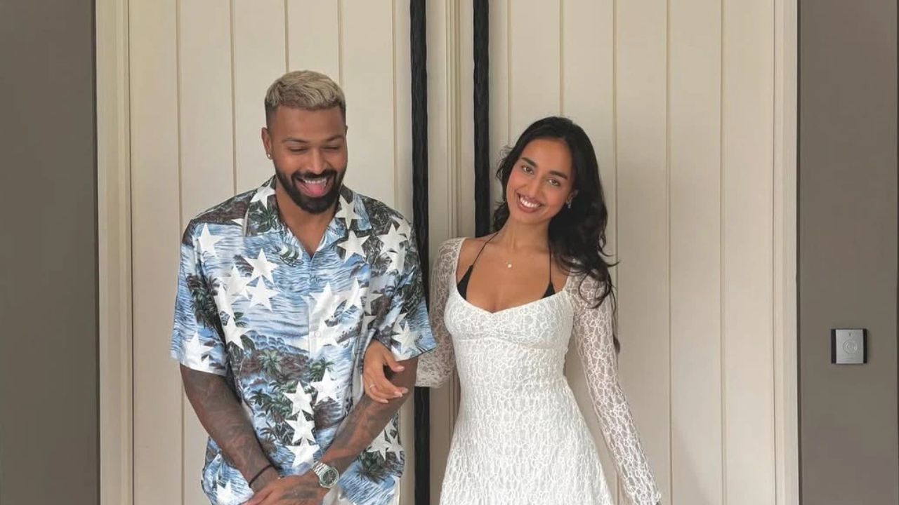 गर्लफ्रेंड का गलत एंगल से वीडियो कैप्चर करने पर पपराज़ी पर भड़के हार्दिक पांड्या, लंबा-चौड़ा पोस्ट शेयर कर निकाली भड़ास 2 गर्लफ्रेंड का गलत एंगल से वीडियो कैप्चर करने पर पपराज़ी पर भड़के Hardik Pandya, लंबा-चौड़ा पोस्ट शेयर कर निकाली भड़ास