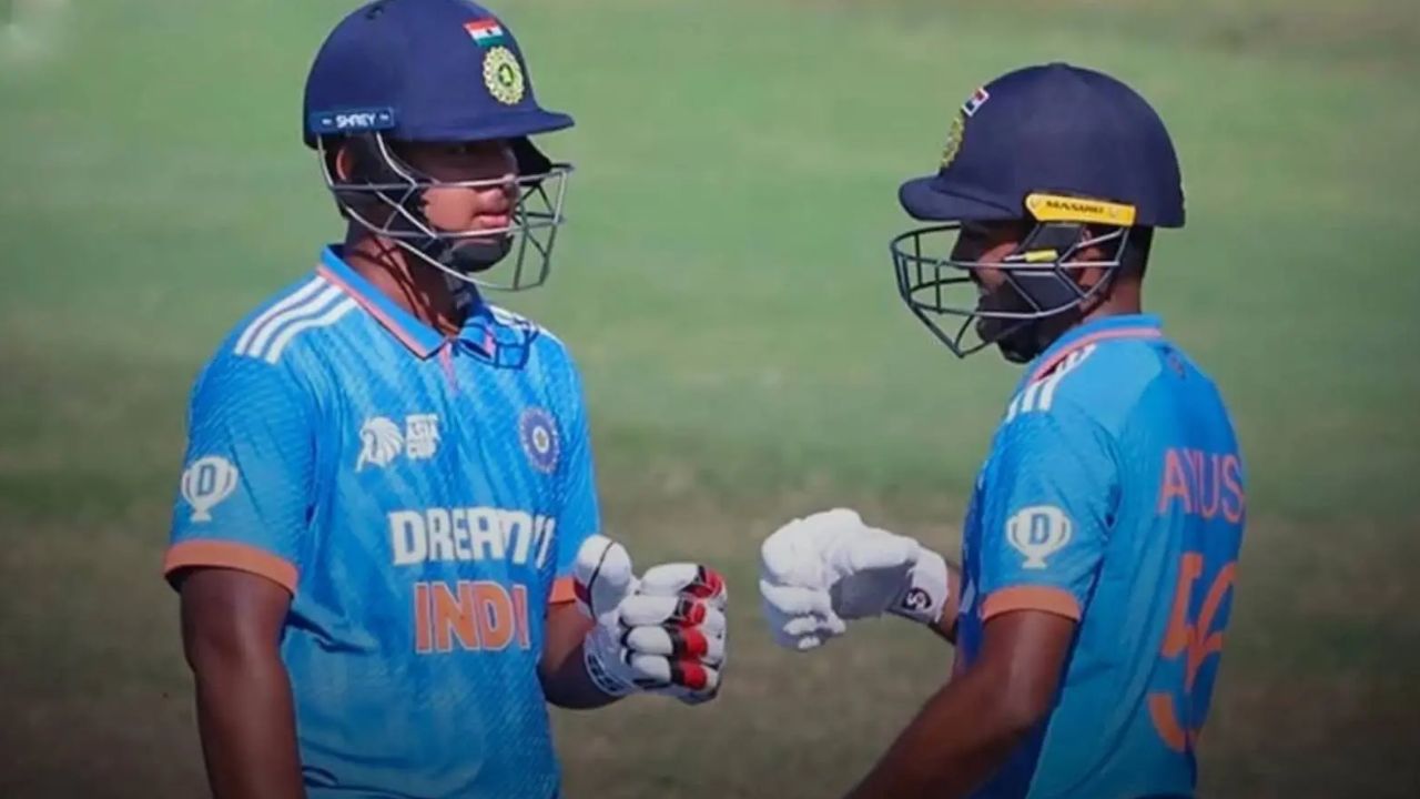 दोहरा शतक चूकने पर बोले वैभव सूर्यवंशी, कहा 'अपने ही कप्तान की वजह से OUT हुआ....' 2 दोहरा शतक चूकने पर बोले Vaibhav Suryanvashi, कहा 'अपने ही कप्तान की वजह से OUT हुआ....'