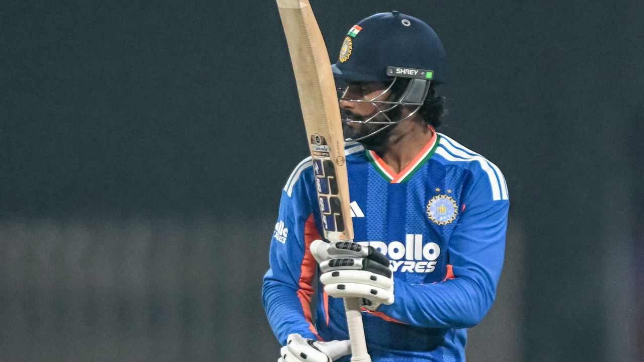 कोच गौतम गंभीर लगातार क्यों कर रहे बल्लेबाजी क्रम में बदलाव? तिलक वर्मा ने बताया बड़ा कारण 2 कोच Gautam Gambhir लगातार क्यों कर रहे बल्लेबाजी क्रम में बदलाव? तिलक वर्मा ने बताया बड़ा कारण