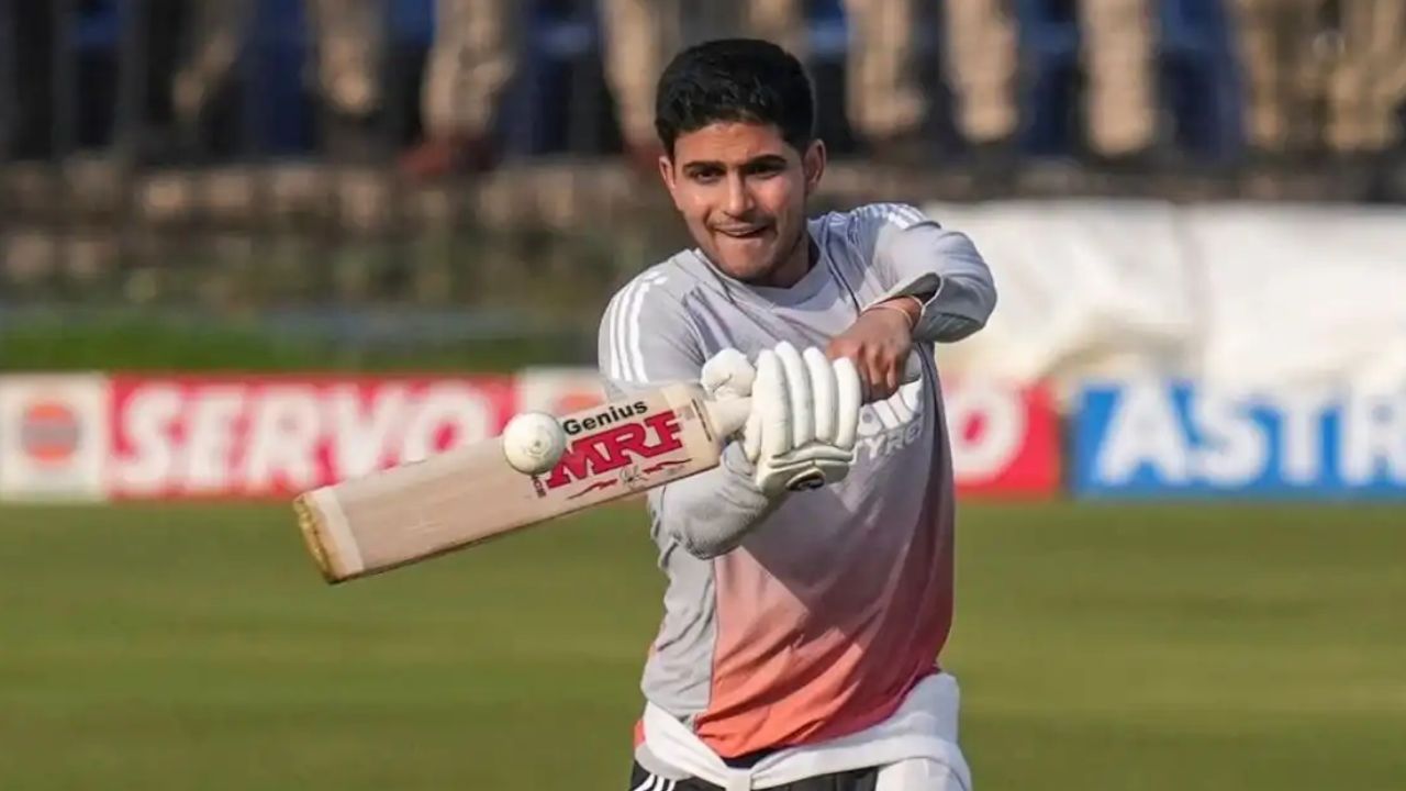 पांचवें टी20 से चोट के चलते बाहर हुए शुभमन गिल, ये खिलाड़ी बन सकता उनका रिप्लेसमेंट 2 पांचवें टी20 से चोट के चलते बाहर हुए Shubman Gill, ये खिलाड़ी बन सकता उनका रिप्लेसमेंट