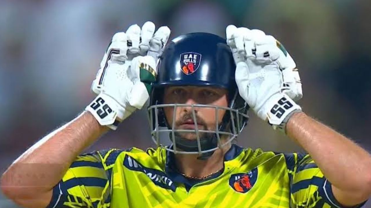 6,6,6,6,6,6,6.... अबू धाबी टी10 लीग के फाइनल में टिम डेविड का कोहराम, 30 गेंद पर ठोके 98 रन, जड़े 3 चौके 12 छक्के 2 6,6,6,6,6,6,6.... अबू धाबी टी10 लीग के फाइनल में Tim David का कोहराम, 30 गेंद पर ठोके 98 रन, जड़े 3 चौके 12 छक्के