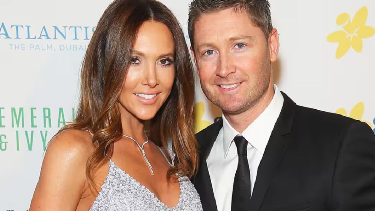 एक तलाक और 300 करोड़ का झटका! एलिमनी में तीन सौ करोड़ गंवा बैठा स्टार क्रिकेटर 2 Michael Clarke and Kyly Boldy's divorce