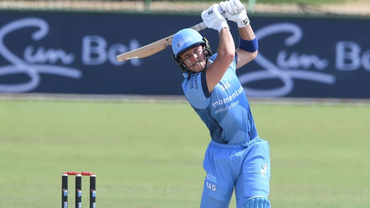 6,6,6,6,4,4,4.... CSK के डेवाल्ड ब्रेविस का SA20 में धमाका, 276 के स्ट्राइक रेट से खेली पारी, अंतिम 3 ओवर में जोड़े 72 रन 2 6,6,6,6,4,4,4.... CSK के Dewald Brevis का SA20 में धमाका, 276 के स्ट्राइक रेट से खेली पारी, अंतिम 3 ओवर में जोड़े 72 रन