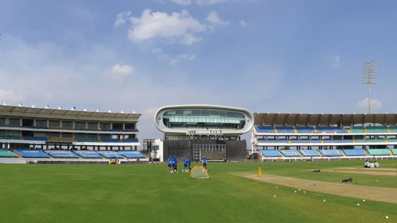 IND vs NZ, 2nd ODI: राजकोट का पूरा मौसम अपडेट जारी, जानें बारिश बनेगी रोड़ा या बिना रुकावट होगा मैच 2 IND vs NZ, 2nd ODI: Rajkot का पूरा मौसम अपडेट जारी, जानें बारिश बनेगी रोड़ा या बिना रुकावट होगा मैच