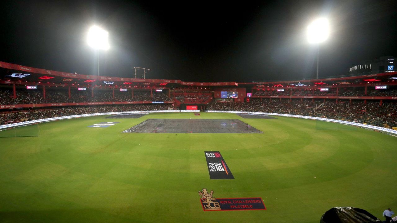Chinnaswamy Stadium में IPL और इंटरनेशनल मैचों की मेजबानी का रास्ता हुआ साफ, सरकार से मिली अनुमति; RCB के घरेलू मैच नहीं होंगे शिफ्ट!