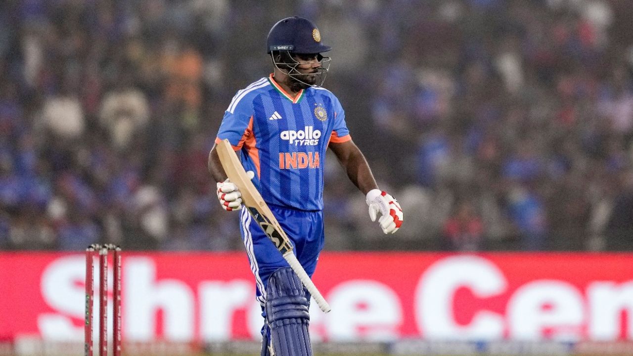 "अब करियर खत्म", लगातार मैचों में फ्लॉप रहे Sanju Samson को लेकर आकाश चोपड़ा ने दिया चौंकाने वाला बयान