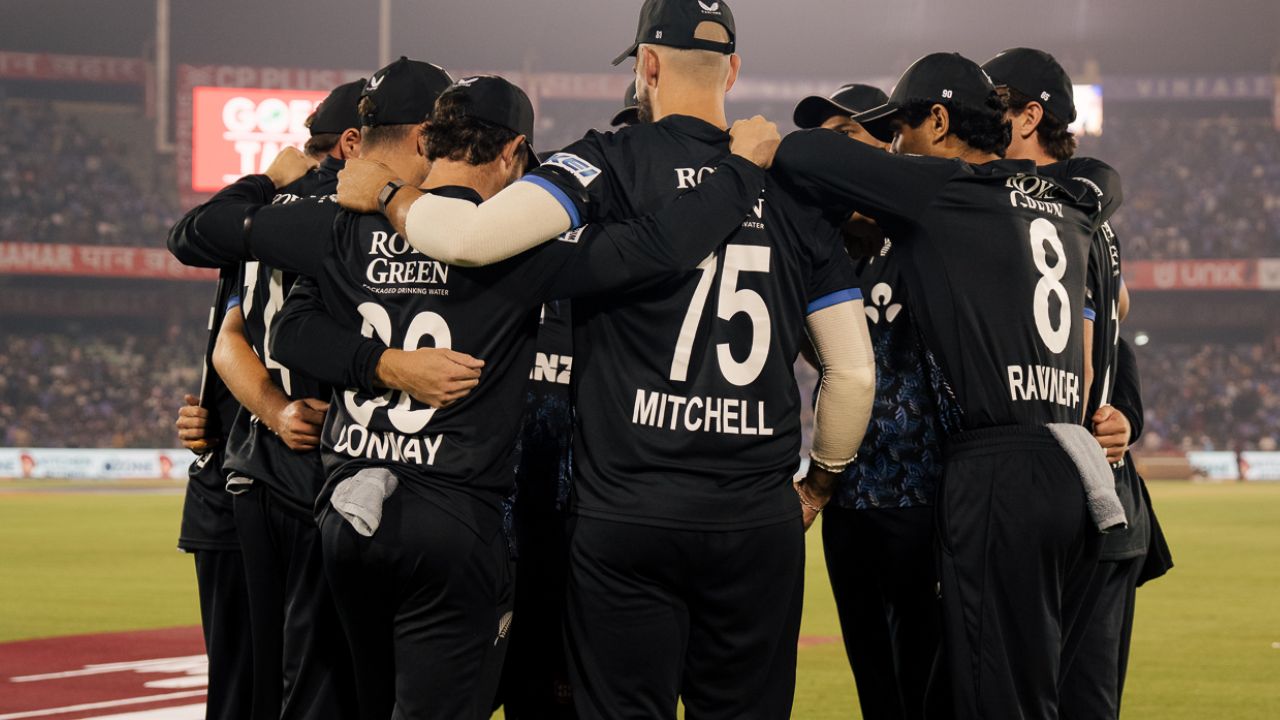 IND vs NZ: अंतिम 2 टी20 के लिए बदली गई न्यूजीलैंड की टीम, 2 खिलाड़ियों को किया बाहर, तो 4 की हुई वापसी 2 IND vs NZ: अंतिम 2 टी20 के लिए बदली गई New Zealand की टीम, 2 खिलाड़ियों को किया बाहर, तो 4 की हुई वापसी