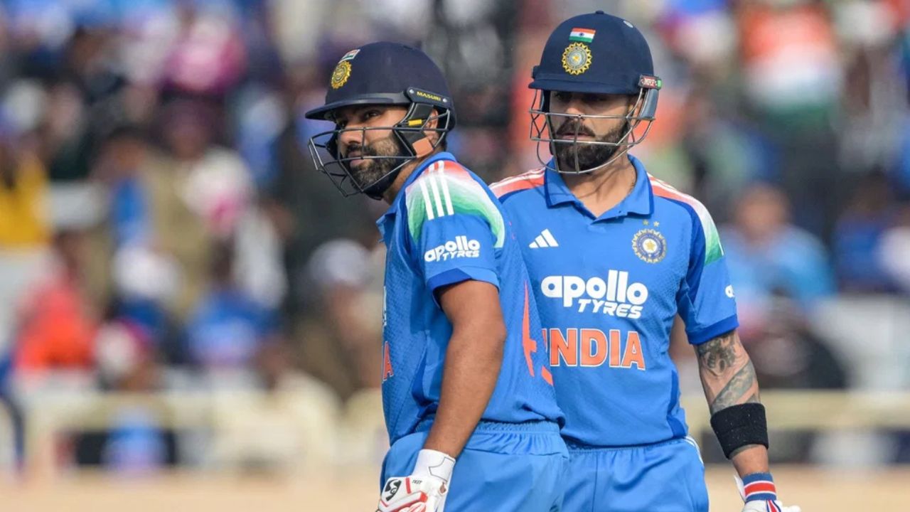 विराट कोहली से कितने गरीब हैं रोहित शर्मा, जानें दोनों बल्लेबाजों की टोटल नेटवर्थ और कमाई के सोर्स 2 Virat Kohli से कितने गरीब हैं रोहित शर्मा, जानें दोनों बल्लेबाजों की टोटल नेट वर्थ और कमाई के सोर्स