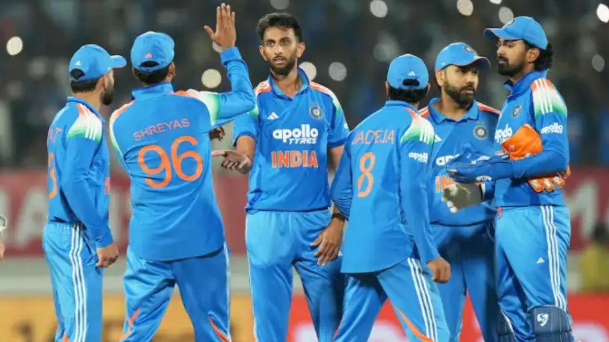 इंदौर वनडे के लिए भारत की संभावित प्लेइंग इलेवन आई सामने, रेड्डी-जडेजा बाहर, इन 2 खिलाड़ियों की होगी एंट्री 2 Team India Playing 11 For Indore ODI