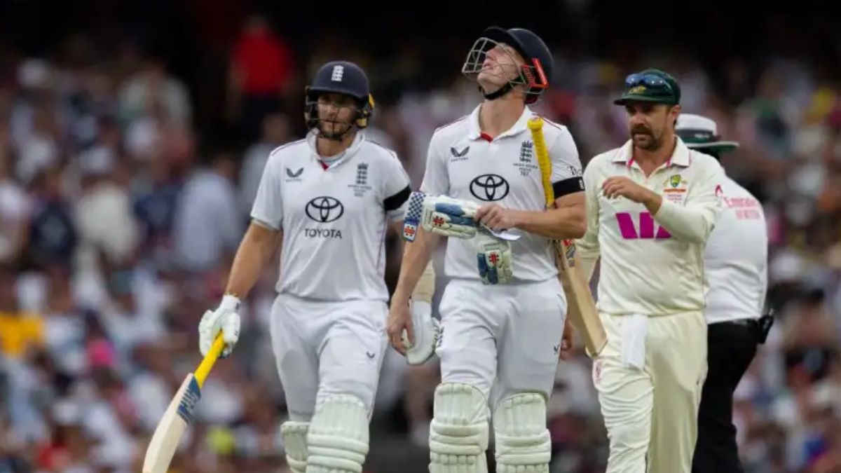 Find out why England was wearing black armbands during the Sydney Test? This was the main reason.