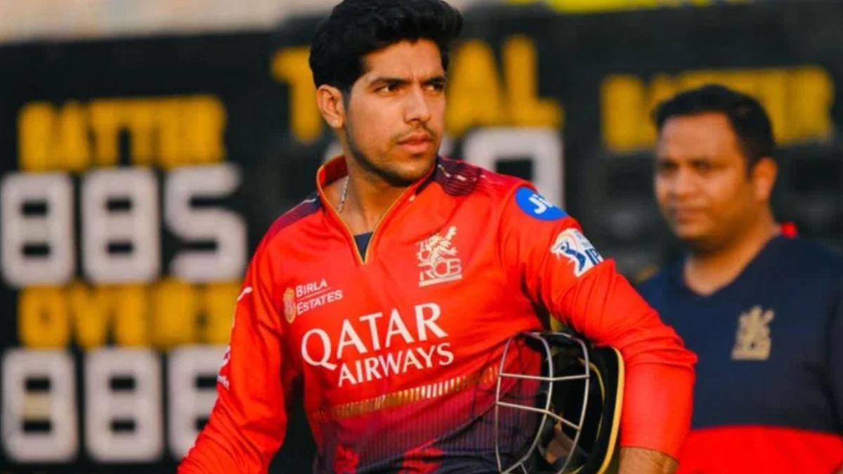 RCB के चैंपियन खिलाड़ी की गर्लफ्रेंड ने कर दी चैट हिस्ट्री लीक, लगाए उन पर धोखा देने के आरोप 2 Swastik Chikara is facing allegations.