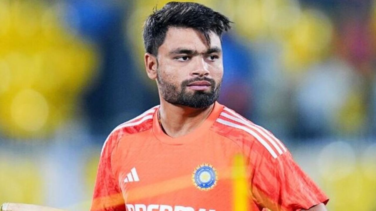 साइबर अपराधियों का नया शिकार बने रिंकू सिंह, हैकर्स ने ठगी कर उड़ाए पैसे, ऐसे खाली हुआ अकाउंट 2 साइबर अपराधियों का नया शिकार बने Rinku Singh, हैकर्स ने ठगी कर उड़ाए पैसे, ऐसे खाली हुआ अकाउंट