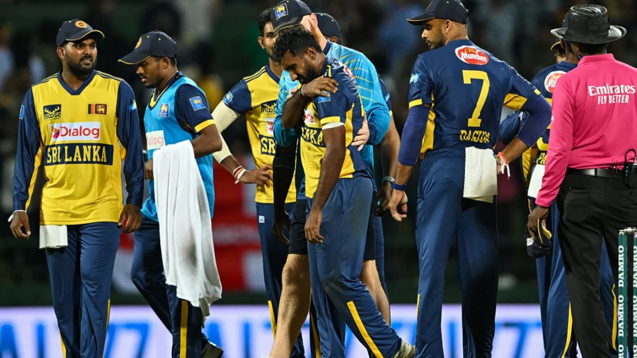 हर्षित राणा के बाद ये खिलाड़ी भी हुआ T20 World Cup से बाहर, बोर्ड ने रिप्लेसमेंट का भी किया ऐलान