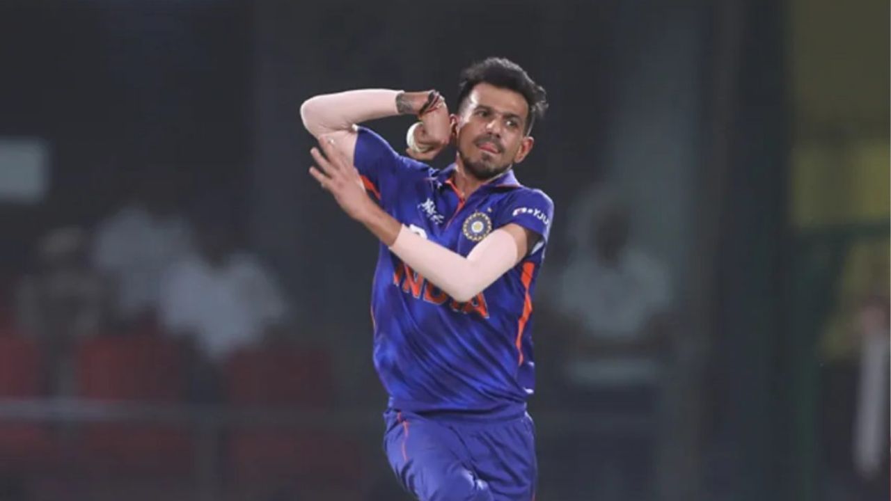 कमेंट्री में Chahal को लेकर हरभजन सिंह के बिगड़े बोल, कर डाली यूजी पर नस्लभेदी टिप्पणी 