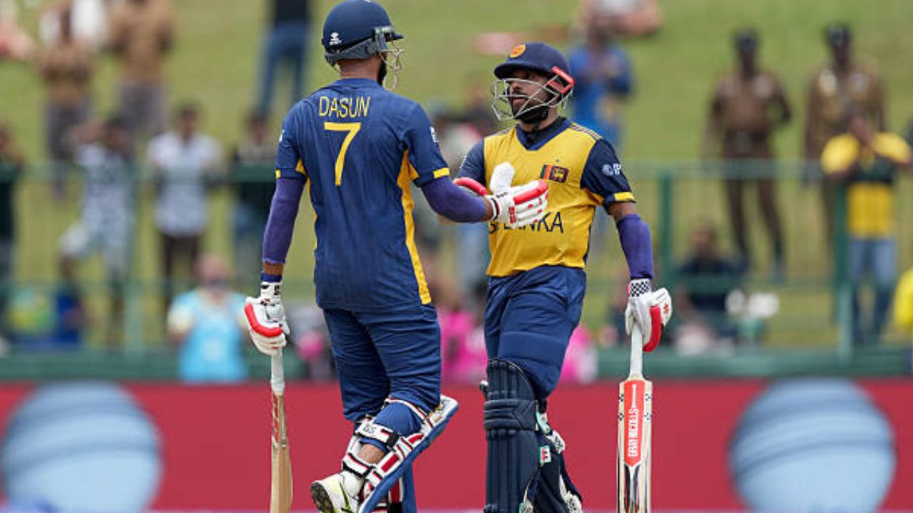 ओमान के खिलाफ Sri Lanka की धमाकेदार जीत, ग्रुप B से अब ये 2 टीमें कर रही सुपर-8 के लिए क्वालीफाई