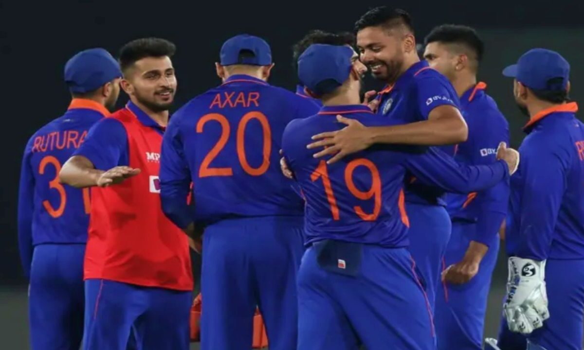 2 ओवर 59 रन खर्च कर बैठा Team India का ये खिलाड़ी, शर्मनाक STATS के तोड़ डाले सभी रिकॉर्ड्स