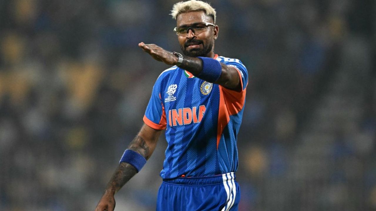 हार्दिक पांड्या vs रोमारियो शेफर्ड: रन और विकेट के आंकड़ों से जानिए कौन है दोनों में से नंबर-1 T20I ऑलराउंडर 2 हार्दिक पांड्या vs रोमारियो शेफर्ड: रन और विकेट के आंकड़ों से जानिए कौन है दोनों में से नंबर-1 T20I ऑलराउंडर