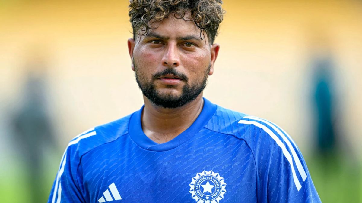अर्शदीप सिंह की छुट्टी, पाकिस्तान के खिलाफ नहीं खेलेंगे मुकाबला! ये दिग्गज भारतीय खिलाड़ी करेगा रिप्लेस 2 Kuldeep Yadav could be included in the playing XI for the India vs Pakistan match due to the spin-friendly surface.